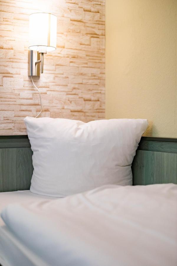 Gaestehaus โคริน ภายนอก รูปภาพ