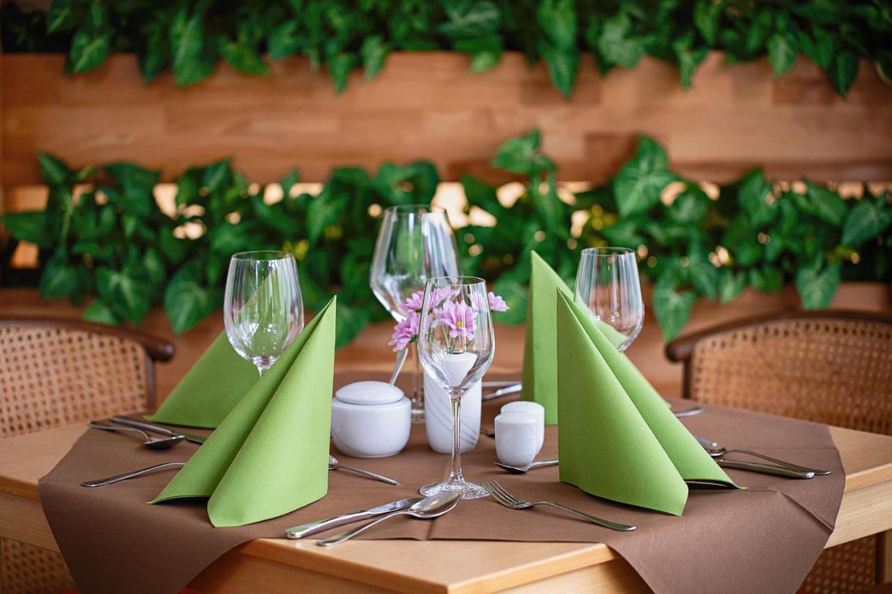 Gaestehaus โคริน ภายนอก รูปภาพ